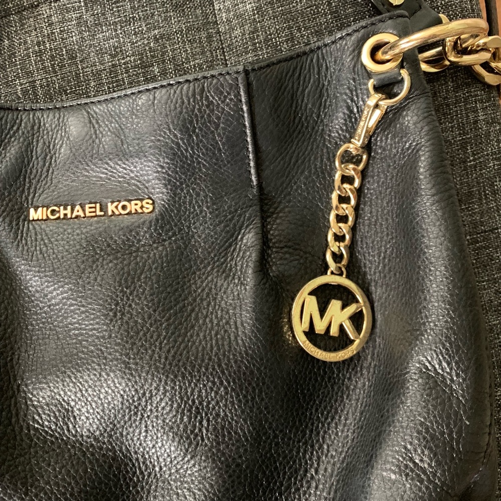Authentic Michael Kors Crossbody - Picture 2 of 5